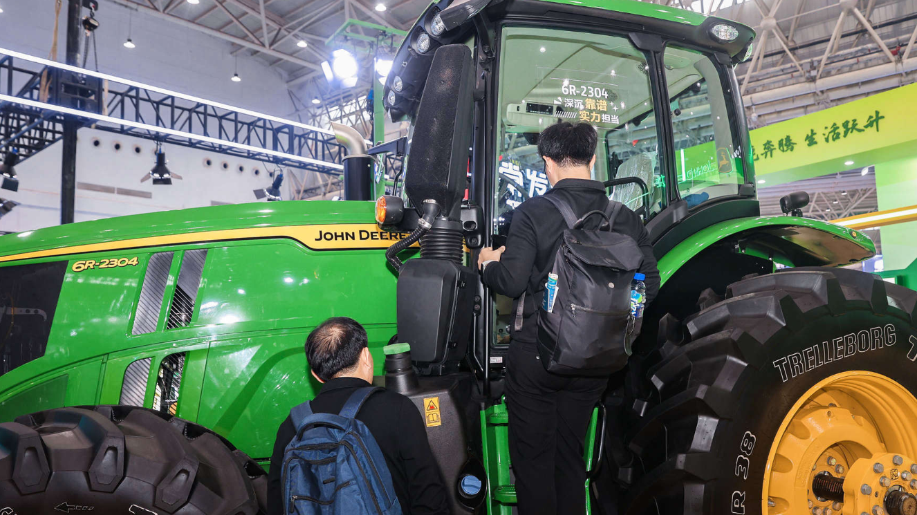 2025年1-11月：广西拖拉机累计出口金额同比增长114.4%