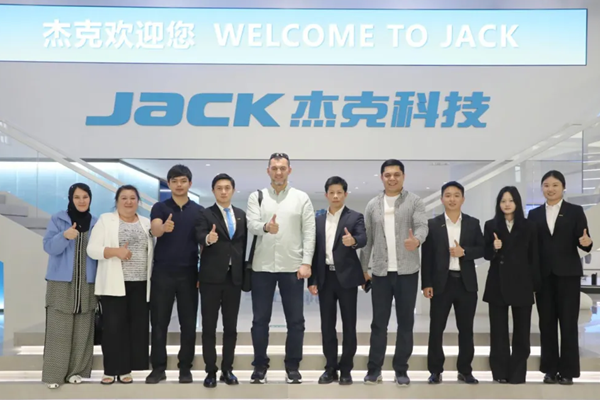 乌兹Samo公司老板带队莅临杰克参观交流